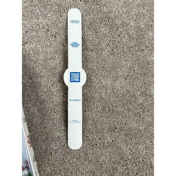 Super Nintendo World Power Up Band Princess Daisy and Toad Orange and bag - Picture 8 of 8